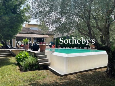/international/fr/rieumes-midi-pyrenees-310108763157/?lang=it