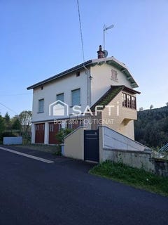 /international/fr/ambert-auvergne-310105946391/