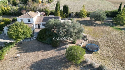 /international/fr/pezenas-languedoc-roussillon-310105537860/