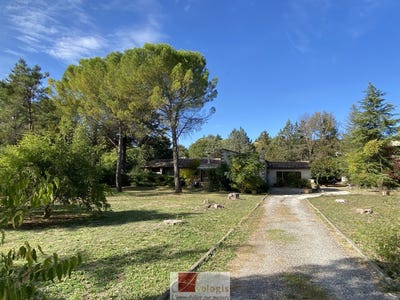 /international/fr/ganges-languedoc-roussillon-310108789142/