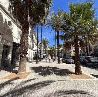 /international/fr/hyeres-provence-alpes-cote-d-azur-310109078465/