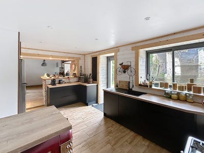 /international/fr/divatte-sur-loire-pays-de-la-loire-310108633687/