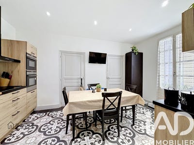 /international/fr/nizas-languedoc-roussillon-310108262438/