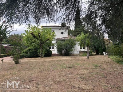 /international/fr/pineuilh-aquitaine-310119736683/