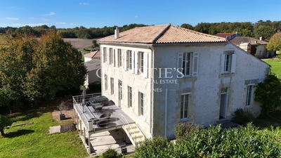 /international/fr/mirambeau-charente-310106825887/