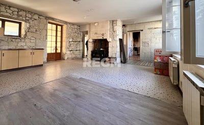 /international/fr/benais-centre-val-de-loire-310102440608/