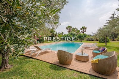 /international/fr/roquebrune-sur-argens-provence-alpes-cote-d-azur-310101440456/?lang=pt