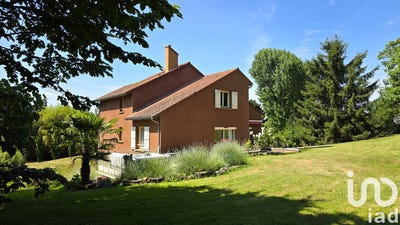 /international/fr/espinasse-vozelle-auvergne-310100785319/?lang=zh-tw