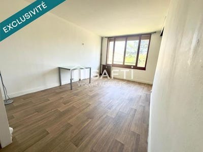 /international/fr/creil-picardie-310100388205/