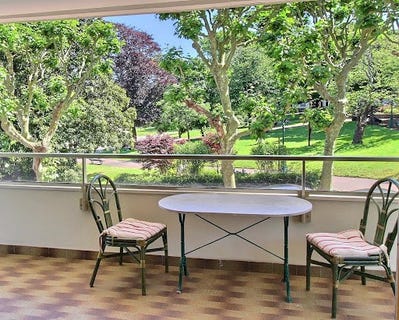 /international/fr/biarritz-aquitaine-310106459429/