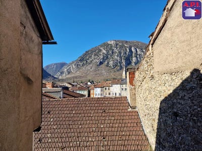 /international/fr/tarascon-sur-ariege-midi-pyrenees-310099616918/