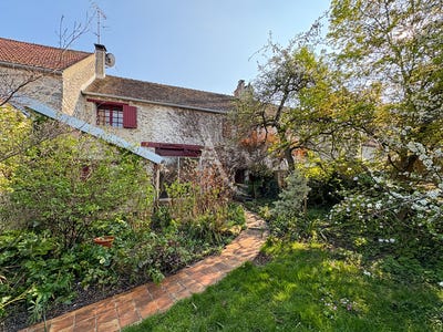 /international/fr/janville-sur-juine-ile-de-france-310119313145/