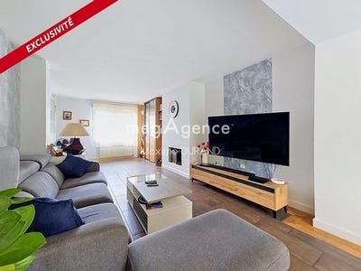 /international/fr/cholet-pays-de-la-loire-310108996408/