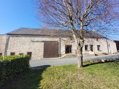 /international/fr/boussac-bourg-limousin-310108306481/
