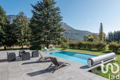 /international/fr/la-buisse-rhone-310097622701/