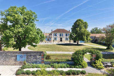 /international/fr/bresdon-charente-310108316756/