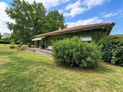 /international/fr/oloron-sainte-marie-aquitaine-310110358261/
