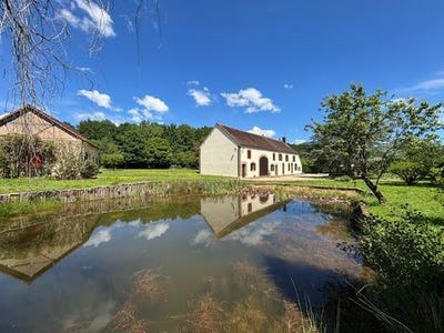 /international/fr/villeneuve-les-genets-burgundy-310107190216/