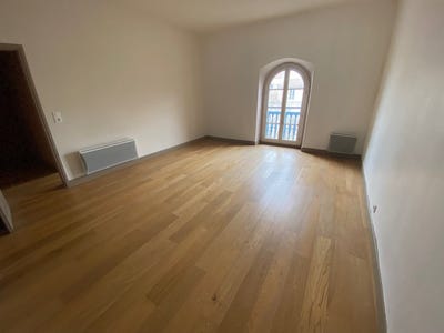 /international/fr/nimes-languedoc-roussillon-310107450292/