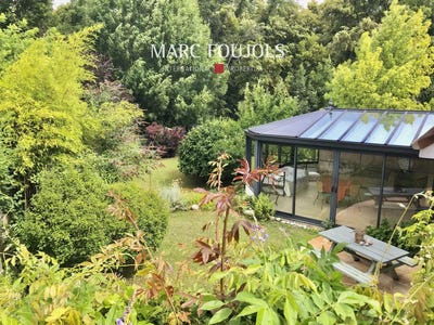 /international/fr/senlis-picardie-310098724616/