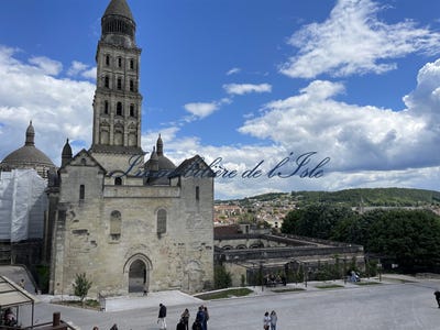 /international/fr/perigueux-aquitaine-310108996334/