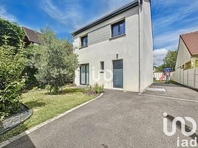 /international/fr/pontault-combault-ile-de-france-310100823864/