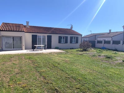 /international/fr/saint-coutant-le-grand-charente-310106515916/