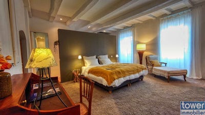 /international/fr/montcuq-en-quercy-blanc-midi-pyrenees-310101288543/