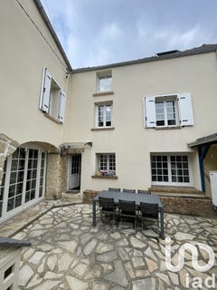 /international/fr/juziers-ile-de-france-310099056739/