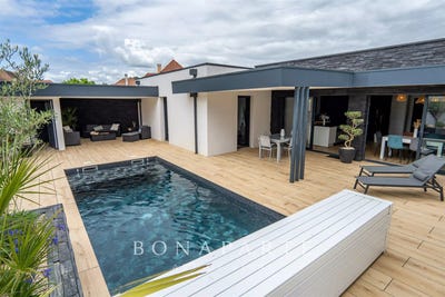 /international/fr/lescar-aquitaine-310108866634/