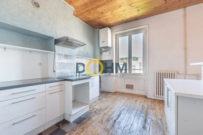 /international/fr/le-puy-en-velay-auvergne-310100659552/?lang=it