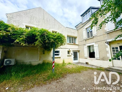 /international/fr/jargeau-centre-val-de-loire-310109074644/