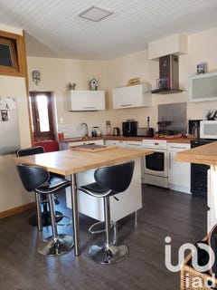 /international/fr/neschers-auvergne-310100886151/