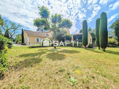 /international/fr/cabannes-provence-alpes-cote-d-azur-310100741316/