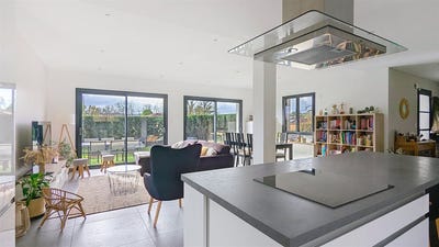/international/fr/lozanne-rhone-310108899991/