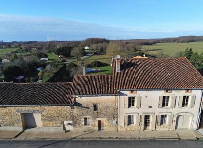 /international/fr/champagne-mouton-charente-310104284551/