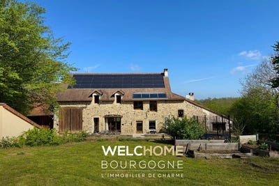 /international/fr/mont-saint-vincent-burgundy-310107582372/