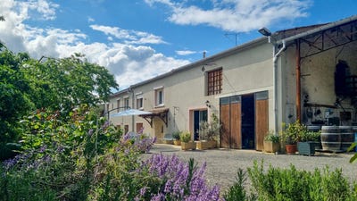 /international/fr/saint-julien-de-briola-languedoc-roussillon-310104936153/?lang=th