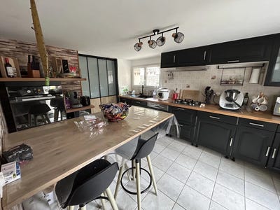 /international/fr/thouars-charente-310101109193/