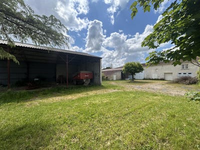 /international/fr/gemozac-charente-310101046521/?lang=de