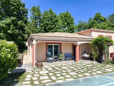 /international/fr/etoile-sur-rhone-rhone-310106835066/
