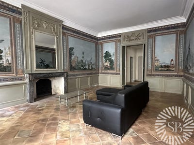 /international/fr/noves-provence-alpes-cote-d-azur-310101249801/