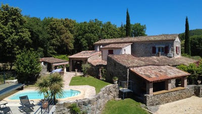 /international/fr/rousson-centre-val-de-loire-310108994327/