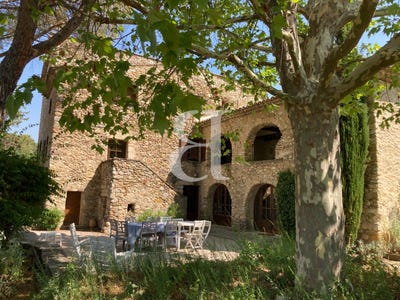 /international/fr/buis-les-baronnies-rhone-310108676904/