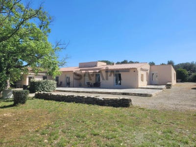 /international/fr/clarensac-languedoc-roussillon-310107375489/