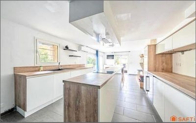 /international/fr/ambares-et-lagrave-aquitaine-310108842387/
