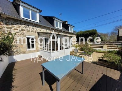 /international/fr/pleguien-brittany-310108595789/