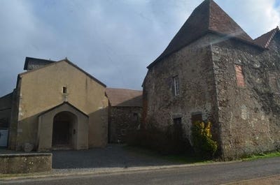 /international/fr/chirat-l-eglise-auvergne-310119503685/