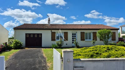 /international/fr/saintes-charente-310108101420/