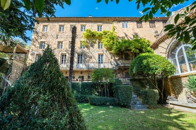 /international/fr/jouques-hh-15718641-jouques-provence-alpes-cote-d-azur-310100956032/